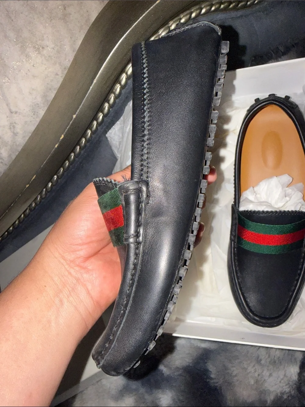 Black Leather Gucci Kids  Slip-On Loafers with Green & Red Webbing